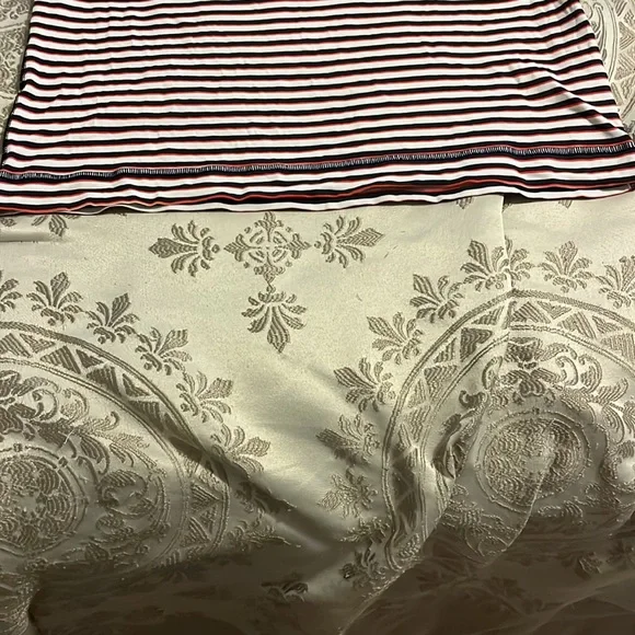 lululemon athletica Navy and White Striped Short Sleeve Tee - Picture 8 of 8